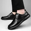 Business Leather Casual Lace Up Oxford Shoes for Men's Bekväm antislip utomhusslip på Sneakers Fashion Retro Leisure 240106