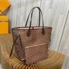 Diseñador Bolsas de asas Flor de moda Bolsos de cuero Mujeres de alta capacidad Bolso de compras compuesto Bolsos de hombro Carteras marrones Crossbody Venta al por mayor Classic01