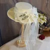 Bérets Style français grand chapeau de mariage fleur gaze arc Fedoras mariée Po SHoot longue maille fascinateur casque Cocktail