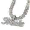 Uwin CsUTEM Cursive Letter med baguettkedja Iced Out Name Necklace Cubic Zirconia Fashion Hiphop Jewelry 240106