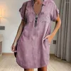 Abiti casual Abito a camicia Mini estivo con cerniera Decor Colletto con bavero Tasche a toppa Maniche corte Orlo irregolare Tinta unita per le donne