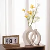 Weiße Keramikvase, 2er-Set, für moderne Inneneinrichtung, Boho-Donut-Vasen, nordisch, minimalistisch, dekorativ, 240106