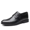 Mężczyźni Casual Artificial PU Skórzane Point Toe Business Men's Buty czarny klasyczny kolor mody chaussure homme 240106