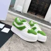 Chaussures de sport de créateurs cousues semelles épaisses petite hauteur peluche mode grande marque avec la même tendance pop pop pop pop