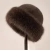 Bérets 2024 Big Fluffy Faux Fur Bucket Hat pour femmes Luxury Placeman Pêcheur chaud Hiver épaissis