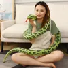2M prawdziwy wąż węża Plush Giant Piebald Snake Pchane długi wąż pluszowy Brąz Żółty Zielony Kreatywny Dekor Prezent dla dzieci 240105