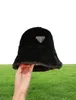Masowe mężczyźni projektant Bucket Hap Holiday Podróżowanie wysokiej jakości sztucznych futra Projektanci męskiej czapki czapki swobodne kobiety sunhats5185285