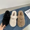 Runda tå kvinnor avslappnade kvinnliga sneakers vita läderskor slip-on loafers päls mjuk mockasin slip på vintern fritid grunden SL 240105