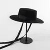 Berets 202405-shi Drop Autumn Straps Shop Keep Warm Wool Felt Flat Fashion Lady Fedoras Cap Women Leisure Panama Jazz Hat