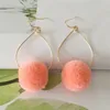 Boucles d'oreilles pendantes, joli pompon de corail plaqué couleur or, goutte à travers pour filles, joli accessoire de décoration de fête scolaire pour enfants