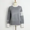 1008 L 2024 Runway Spring Marque Même Style Pull À Manches Longues Col Ras Du Cou Gris Bleu Pull Femmes Vêtements De Haute Qualité Femmes DL