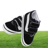 Прекрасные кроссовки на мягкой подошве для новорожденных девочек и мальчиков, противоскользящие парусиновые кроссовки Prewalker, черный, белый цвет 018M9290368