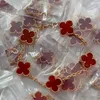 Classic Van Jewelry Akcesoria Wysoka wersja V-Gold Four Leaf Clover Five Flower Bransoleta Kobieta Rose Gold Red Red Agat Light Luksusowy nisza
