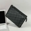 Men's Handbag Men's Soft Leather Ipad Handbag Envelope Bag Fashion Business Leisure Large Capacity Handbag 220718275q