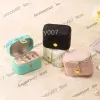 scatola di immagazzinaggio per orecchini di gioielli di design scatola di gioielli da viaggio portatile di alta qualità facile da trasportare con regalo di San Valentino di medie dimensioni