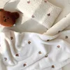 Coperta invernale per neonati per neonati Ricamo Swaddle Passeggino Coperte da tiro per neonati Set di biancheria da letto in pile Accessori 240106