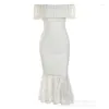 Casual Dresses Bodycon Slash Collar Strapless Y2K White Spets Off-Shoulder Dress Women Sexig hög midja fast färghölje Midi