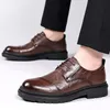 Platform mannen merk hoogwaardige oxford heren casual veter jurk loafers moccasins kantoorschoenen 240106