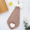 Serviette en velours corail avec nœud papillon, brodée d'amour, bicolore, pour la cuisine, tissu absorbant à séchage rapide, accessoires de salle de bain à domicile