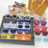 16% DI SCONTO Occhiali da sole Nuovi di alta qualità Xiaobaistar.com Hongfeng milionario nella tendenza della moda con lo stesso piatto occhiali da sole z1165