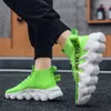 Gran oferta, plataforma verde a la moda para hombre, talla grande 46, malla transpirable para zapatillas informales con cordones, zapatillas deportivas para hombre