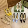 Zapatos de vestir Punta puntiaguda Tacones altos Damas Sandalias sexy Diseñador Damas Negro Amarillo Moda Tacón fino Clásico Mujeres Lujo Boda Fiesta Solo zapato Tamaño 35-40