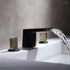 Banyo Lavabo muslukları lüks altın pirinç musluk üst kaliteli üç delik iki kolu havza karıştırıcı soğuk su şelale musluk