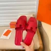 Designer-Sandalen, Damen-Hausschuhe, Leder, Gummi, flache Sandalen, Luxurys, Blumen-Slipper, Slipper, Gear Bottoms, Sliders, Sommer-Strandschuhe