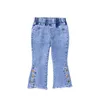 Barnflickor denim jeans byxor vår höst småbarn leggings byxor elastiska midjeband båge bellbottom lång baby 240106