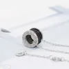 Klassieke designerarmbanden Klassieke high-end 2024 kleurloze ketting Mode titanium ketting paar hanger cadeau