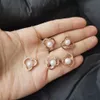 Kurshuni Nuvola Collana con ciondolo di perle Clip per orecchio Set di orecchini trafitti per le donne Marchio di lusso AAAAA Gioielli con zirconi Moda coreana 240106