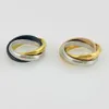 Karte plus Drei-Ring-Ring dreifarbiger Ring Modetrend Edelstahl-Titan-Stahlring