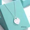 Designer Necklace Pendant New Necklaces 202418K Fashion Charm Men's and Women's Fourleaf Heart High Quality Stainless Steel Necklace