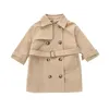Ветровка для девочек, весенняя одежда для средних и маленьких детей, двубортное повседневное пальто, среднее и длинное детское пальто 240106