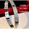 Designer Cartres Bangle V-Gold Second Generation CNC Precision Edition Black Nail Full Sky Star Bracelet pour hommes et femmes couple RCMC