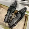 Sandalias de diseñador de lujo Tacón plano Mujer Malla Decoración de cristal transpirable Correa en el tobillo Hebilla Zapatos de vestir formales Sandalia de marca de moda informal