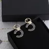 18k gouden oorbellen ontwerpers merk oorbellen brief voor vrouwen charme oorbel voor bruiloft sieraden