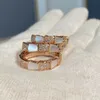 Y6ws Designer Luxury Jewelry Bvlger B-home Band Rings v White Fritillaria Snake Bone with High Quality Cnc18k Rose Gold Wide Edition Diamond Set Couple Ring