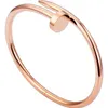 Bracelet de créateur Cartres Fashion simple et personnalisée 18k Gol Sweet Sweet Volydle Nail en acier inoxydable rose or argent femelle m2wy