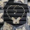 CHOKER Halskette Designer Halskette Sailorom als Natur Perlen Halskette Geschenk für Frauen mit Goldplattierkette mit Perle und Schmetterling kostenloser Versand