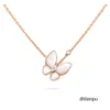 Designer halsband Fourleaf Clover Pendant Female Steel Lucky Grass Saturn Saturn Diamond Halsband Guld för kvinnor Mens Tennis Chain Rose Gold Silvery