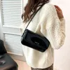 Sacos de noite Mulheres Laca Couro Único Ombro Underarm Bag Versátil Commuter Crossbody Brilhante PU Pequeno Quadrado