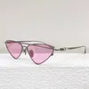 Designer-Sonnenbrillen für Herren und Damen, Metall-Katzenaugen-Sonnenbrille, verspiegelter Metallrahmen mit umgekehrtem Dreiecksrahmen und gemustertem Logo CH8255, Outdoor-Sonnenbrillen