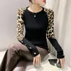 Damen T-Shirts 2024 Frühling Herbst Koreanischer Stil T-Shirt Mode Sexy Oansatz Patchwork Print Leopard Frauen Tops Langarm Button Tees 312088