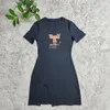 Designer t-shirt klänningar kvinnor avslappnad besättning hals kort ärm bodycon mini klänning gratis fartyg