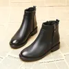 Botas de tornozelo de inverno feminino preto quente pelúcia versão coreana zíper lateral algodão feminino plana luxo chelsea sapatos curtos 240108