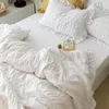 Yatak Setleri Pembe Fırlatılmış Seersucker Nevresim Seti 3/4pcs Yumuşak Hafif Aşağı Alternatif Gri Yatak Etek ve Yastık