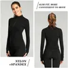 Aktiva skjortor Slim Fit Long Sleeved Tracksuit Jacket For Women Fitness Coat Yoga Crop Tops With Thumb Holes Gym Workout Sweatshirts