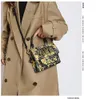 새로운 여성 핸드백 2024 세련된 인쇄 단일 어깨 대각선 서쪽 작은 정사각형 가방, 다목적 핸드백