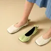 Klädskor fårskinnlägenheter för kvinnor enkel design moccasin kvinna platt mulor femme sli på loafers chaussures plattor fyrkantig tå